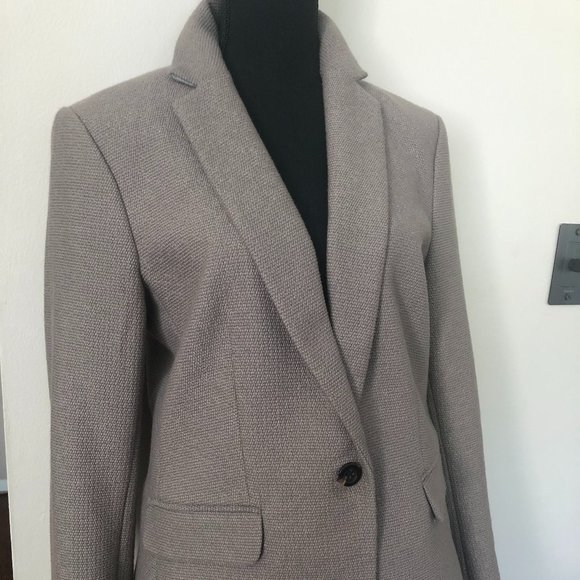Ann Taylor Jackets & Blazers - Ann Taylor Size 10 blazer